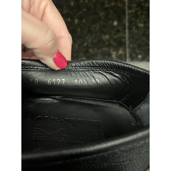 Salvatore Ferragamo Moccasin With Gancini Ornament‎ Size 10.5 Black